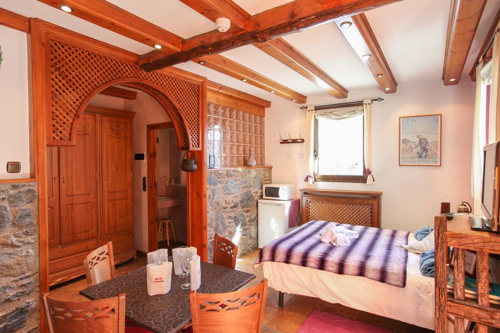 Casa Rural Restaurant Borda Patxeta Canillo Quarto foto